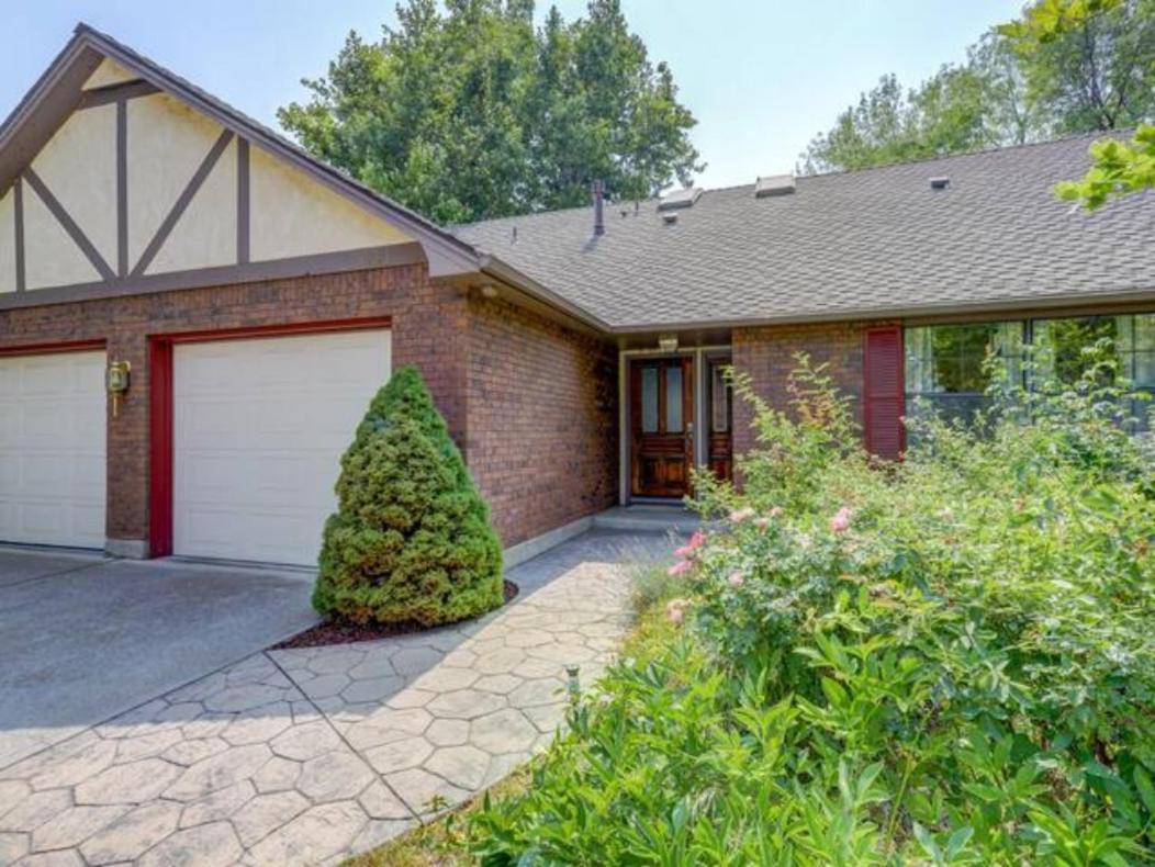 Experience Nirvana With Artwork Collections From Around The Globe Located In Lakewood Neighborhood In Se Boise Next To A Park, Minutes From Bown Crossing And The Boise River, 10 Minutes To Downtown, 4 Beds, Sleeps 8, Pets Welcome In Large Fenced In Y Exterior foto