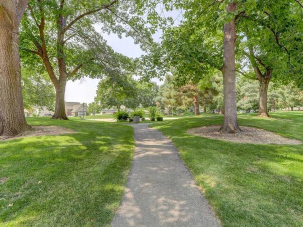 Experience Nirvana With Artwork Collections From Around The Globe Located In Lakewood Neighborhood In Se Boise Next To A Park, Minutes From Bown Crossing And The Boise River, 10 Minutes To Downtown, 4 Beds, Sleeps 8, Pets Welcome In Large Fenced In Y Exterior foto
